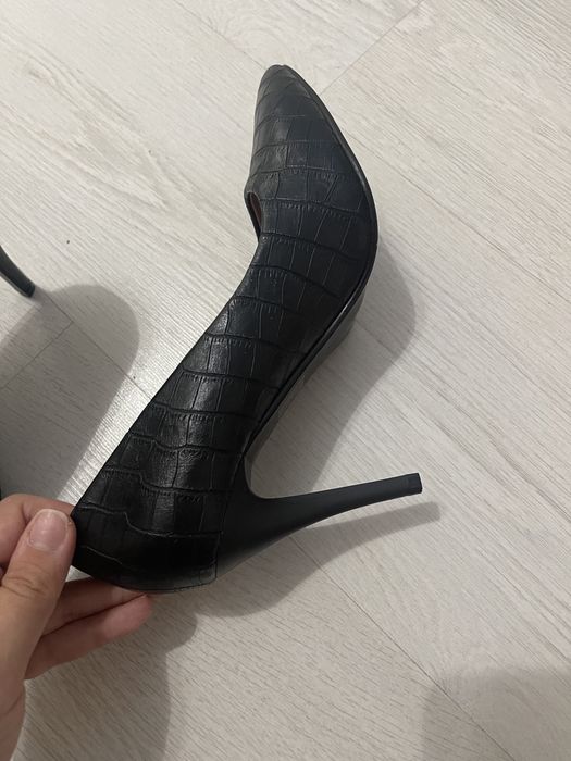 Pantofi mărime 40