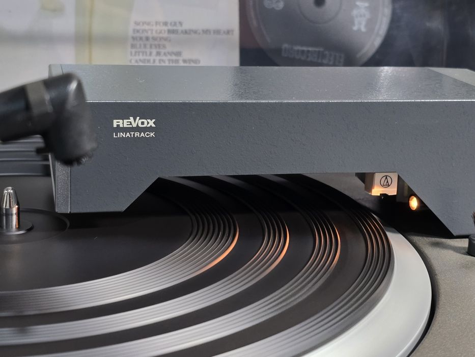 Pick-up REVOX B790, direct drive, turntable, digital comand,hifi audio