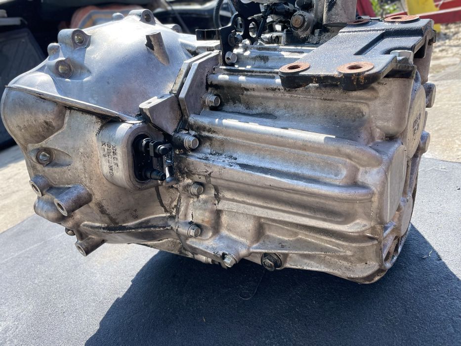 Скоростна Кутия/Kia Carens/2.0CRDi/140 k.c./Каренс 3/6-Степенна/D4EA/