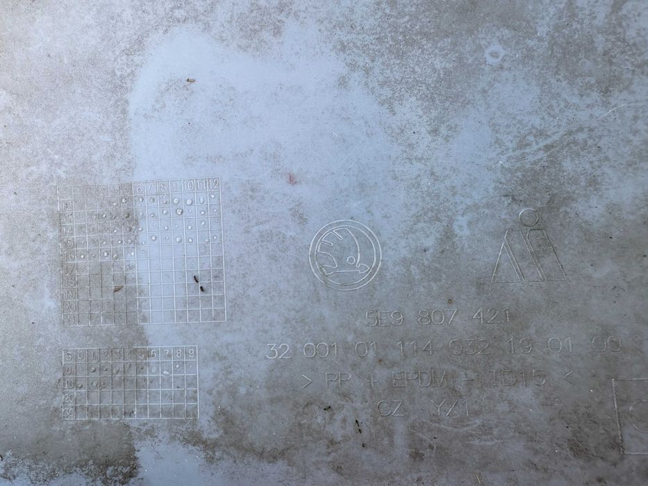 Bara spate Skoda Octavia 3 break combi dupa 2013 cod 5E9807421