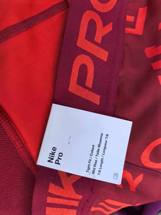 Nike оригинален дамски клин нов Л размер