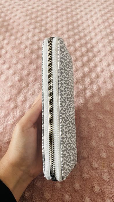 Portofel Michael Kors nou