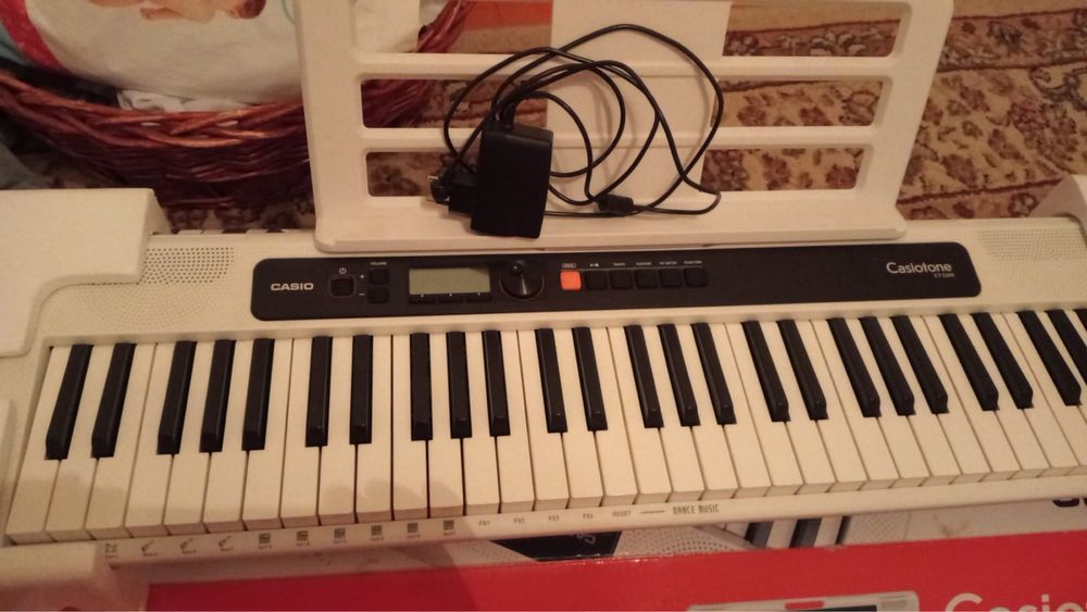 Синтезатор,пианино