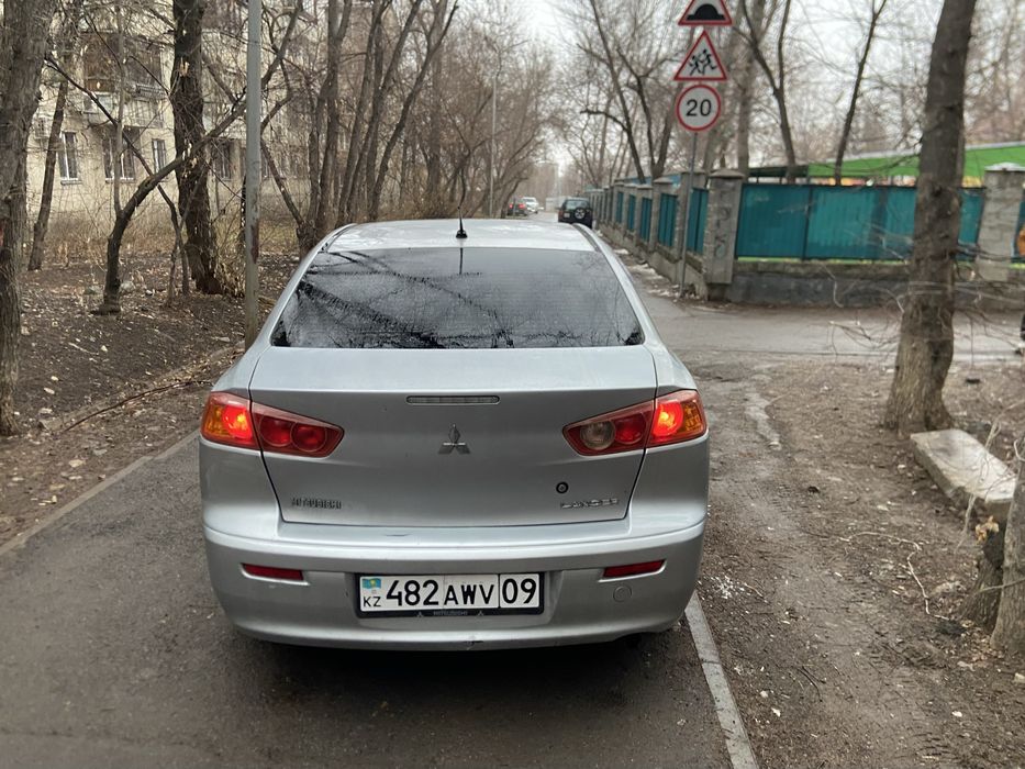 Lancer 2010 года 1.5