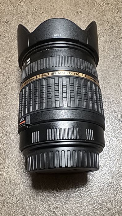 Vand obiectiv Tamron 18-200