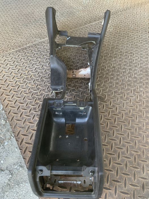 2-бр Централни конзола (барче) с подлакътник за БМВ е39