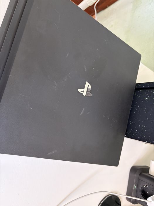 Playstation 4 pro 1tb