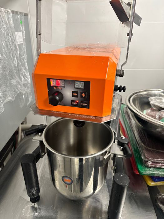 Планетарный миксер apach