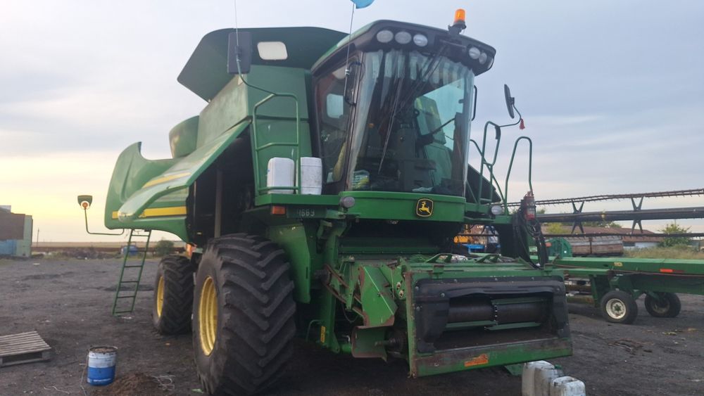 Продам комбайн Джон Дир 9670STS