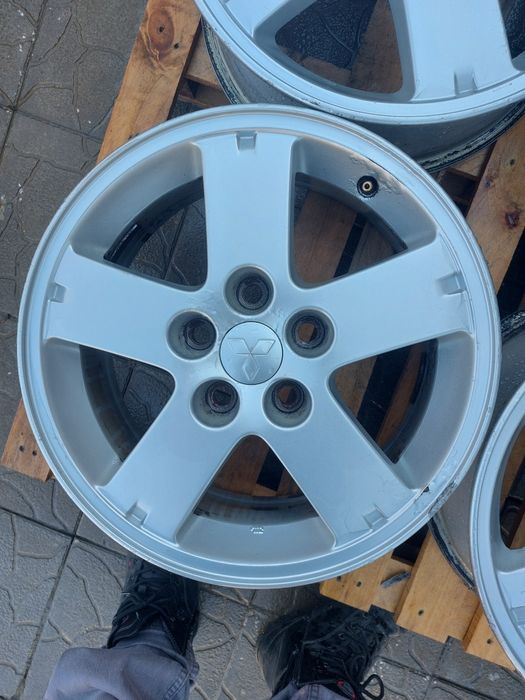 4ри бр алуминиеви 16цола;5×114,3; ет 40; 67.1мм; оригинални  Митцубиши