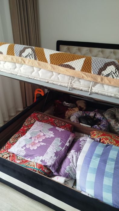 Продаётся кровать