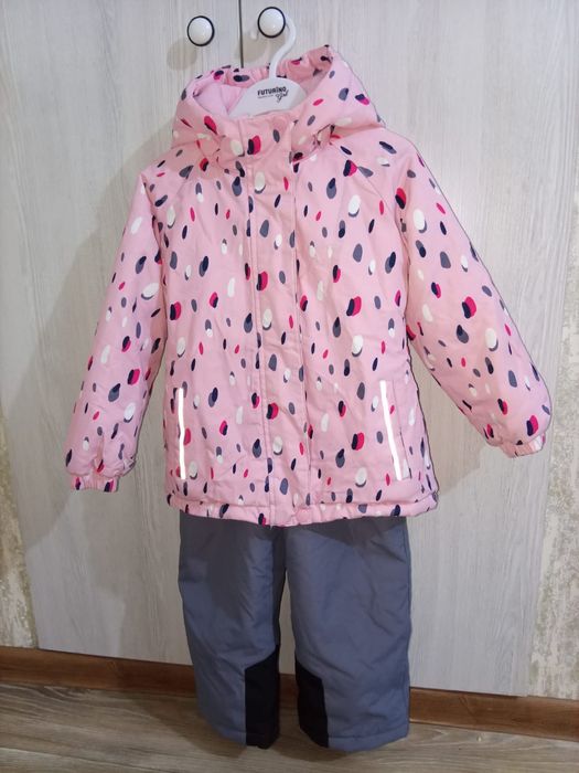 Детский комбинезон и куртка