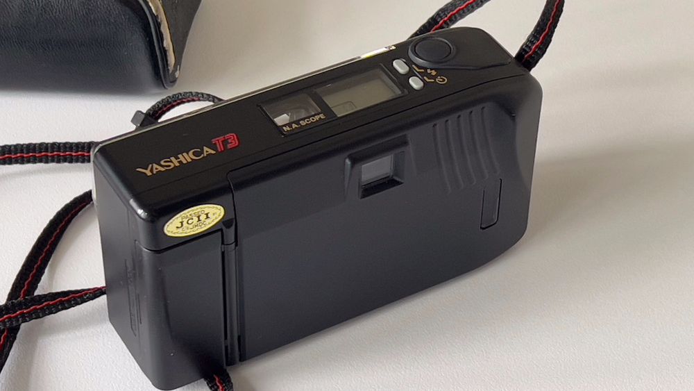 Vintage Yashica T3