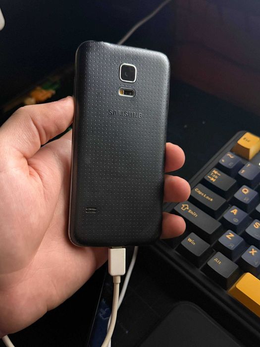 Samsung S5 MINI в идеальном состоянии СРОЧНО ПРОДАЮ ИЛИ ОБМЕН obmen