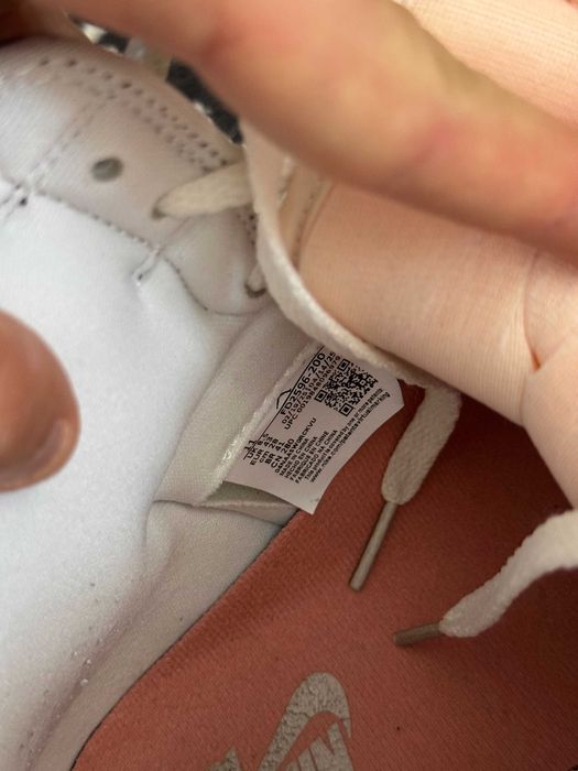 Nike Air Jordan 1 Retro High OG Light Madder Root Brown Maro Marime 43 Aproape Noi Cu Cutie