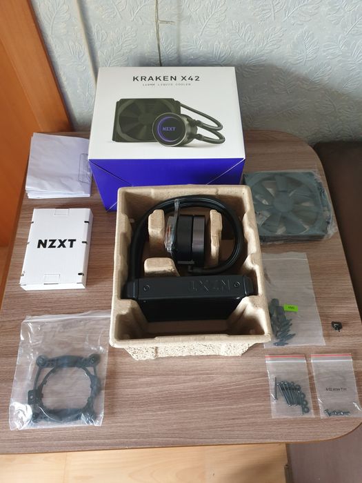 Кулер NZXT Kraken x42