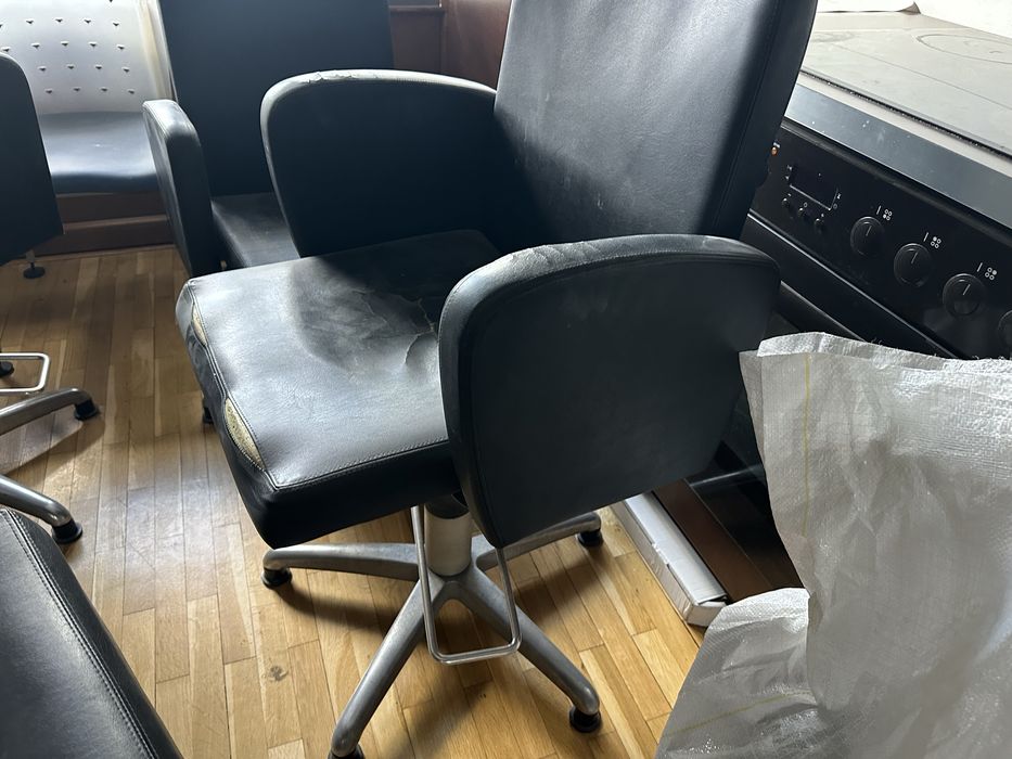 Scaune de frizer sau coafor GREINER