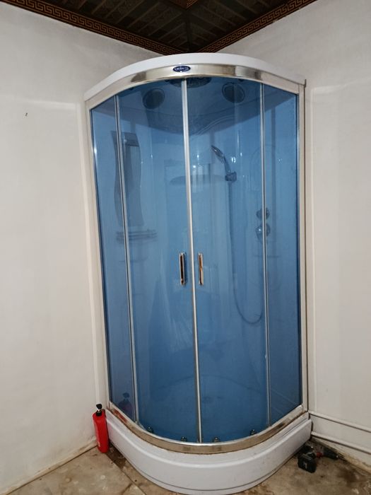Dushovoy kabina.