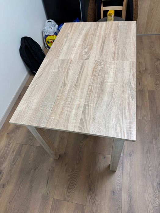 Дървена разтегателна маса