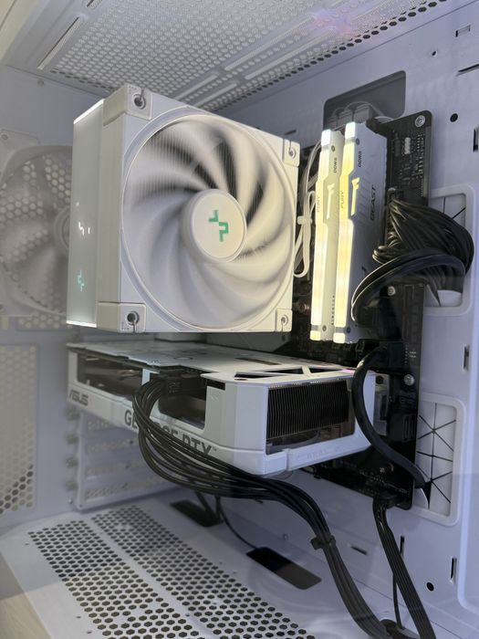 Мощный ПК AM5 (Ryzen 7600X / RTX 4060 / DDR5 32GB / Монитор 240Hz)