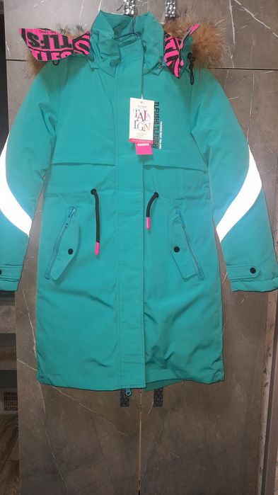 Новая зимняя куртка на девочку