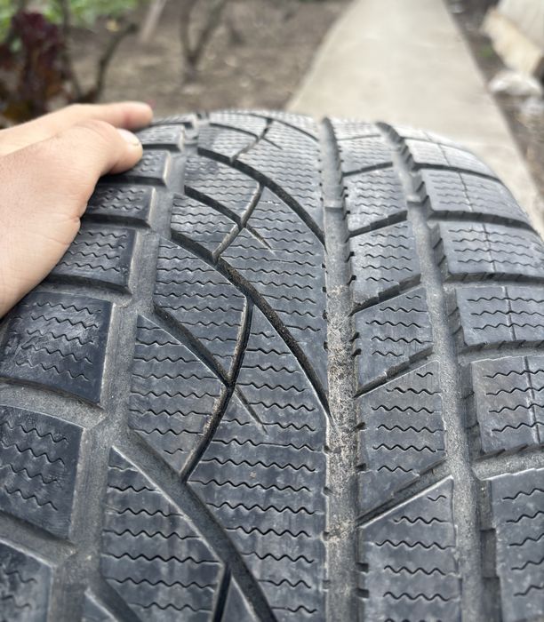 Гуми 215/55/R17