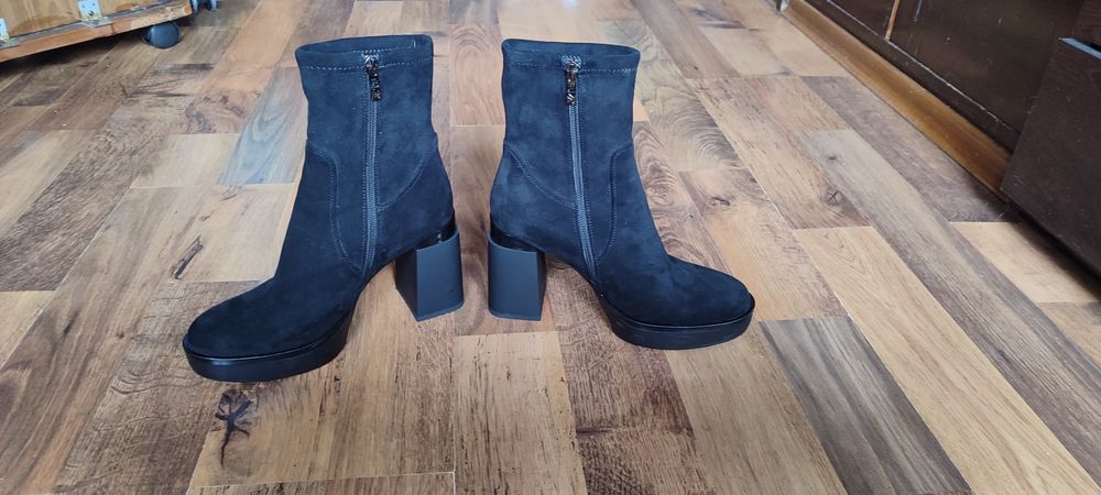 Кожени зимни ботуши