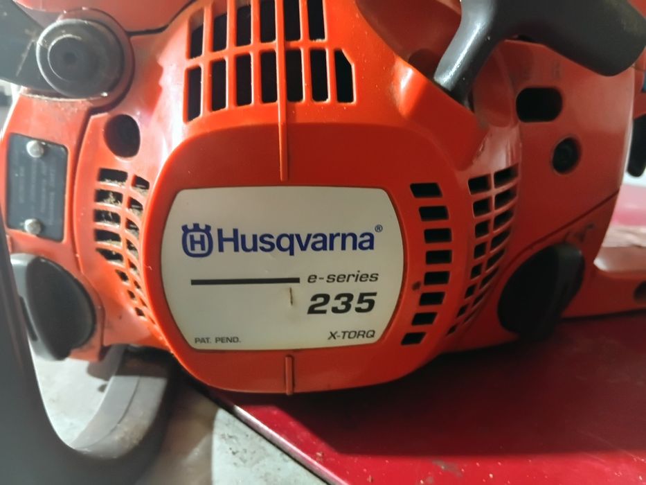 Husqvarna 235 carburator nou