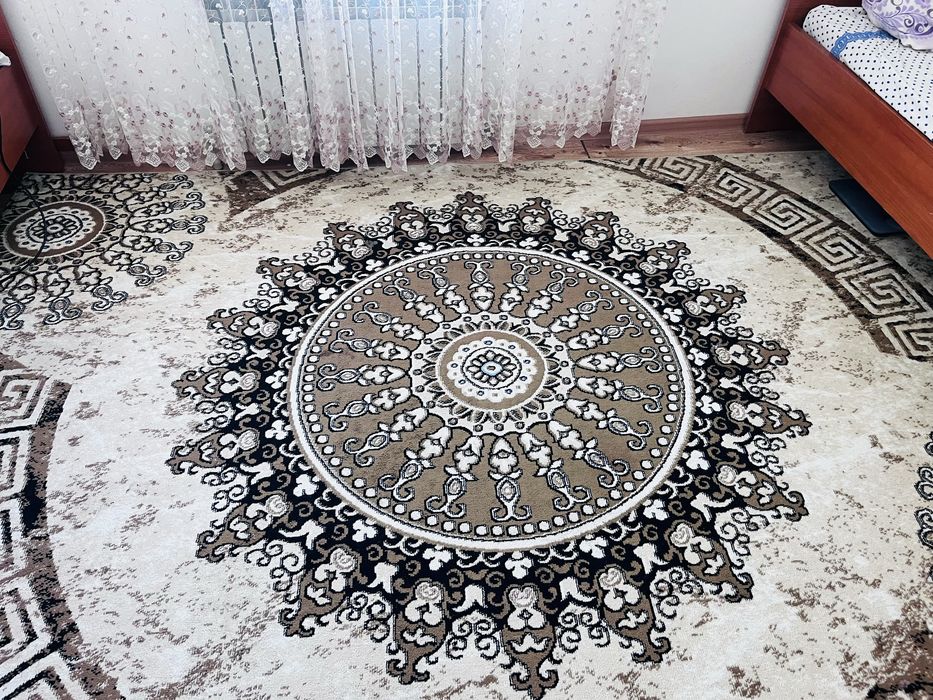 Ковры б/у             .
