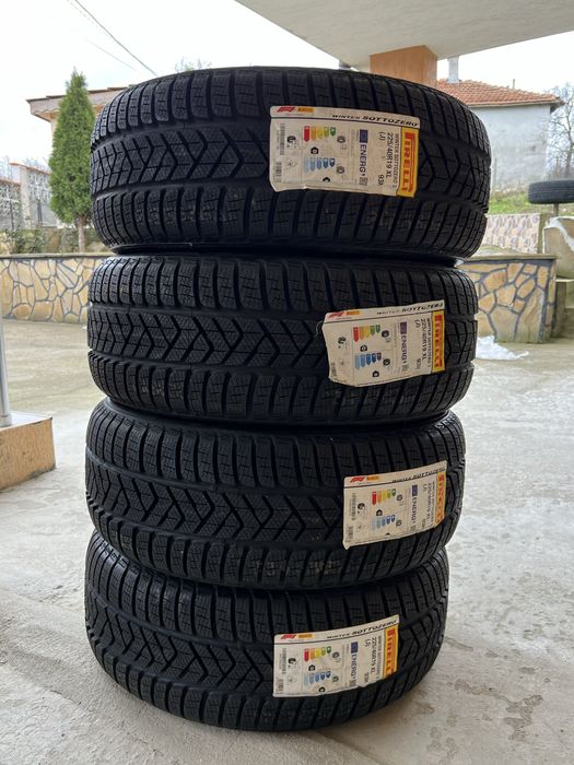 Гуми Pirelli Sotto Zero 3 225/40/19 с ДОТ 3922