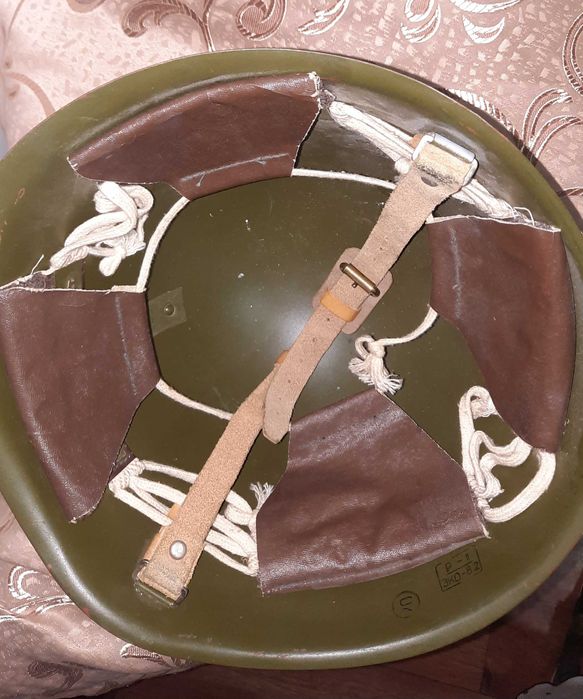 Продам две каски