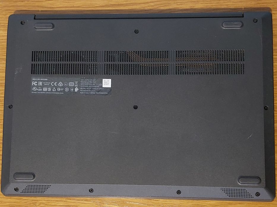 Laptop DEFECT Lenovo IdeaPad s145 Ryzen 3 3200U 2,6Ghz, 4GB DDR4, 1TB SSD, fara incarcator