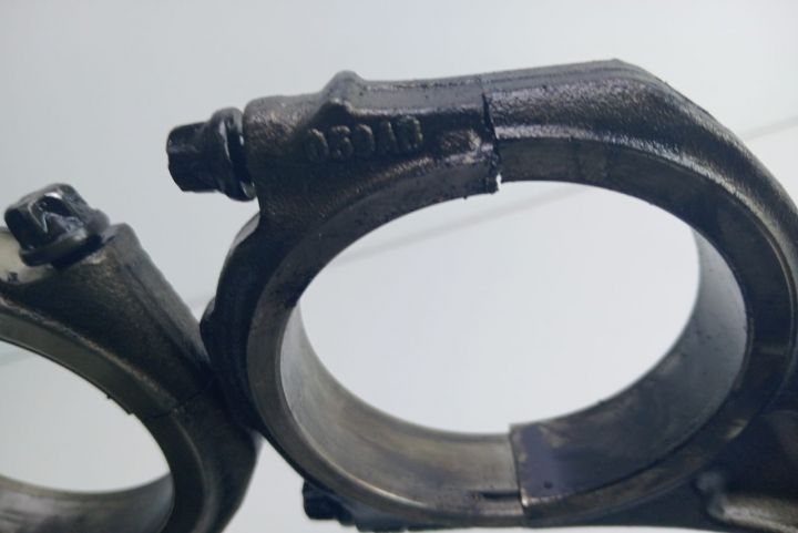 Piston cu biela  2.7 tdi  059ab Audi A6 4F/C6