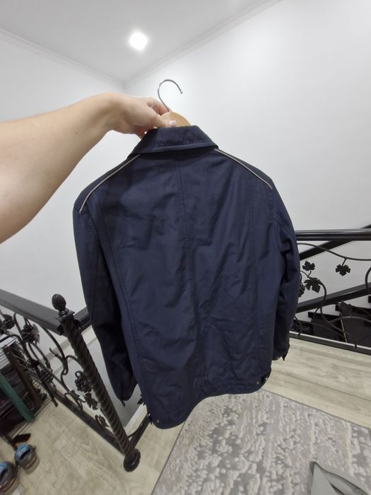 Мужская ветровкв