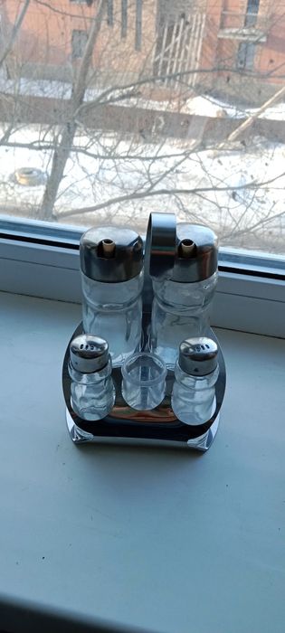 Продам пепельницу, емкость для специй, сахарницу