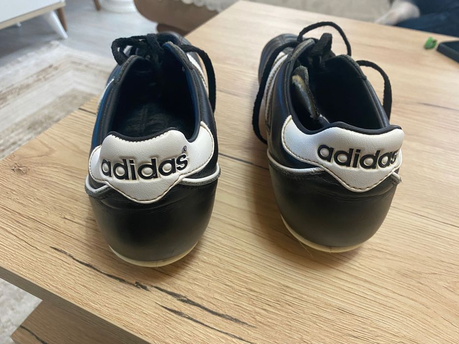 Футболни обувки-Adidas KAISER 5