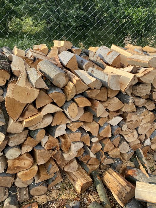 Дърва за огрев от дъб и бук  Безплатен транспорт