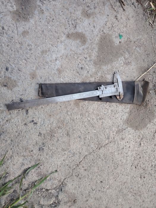 Слесарный штангель цыркуль