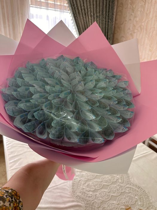 Гүл, цветы ақшамен жасалған гүлдер