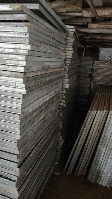 Gratare zincate 100x100 160 lei buc 600 buc pe stoc