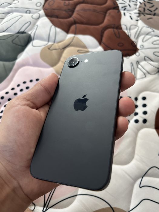 Iphone 16e, 128gb, black