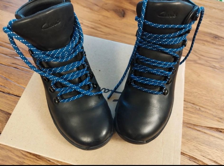 Ghete din piele impermeabilă,  tehnologia gore-tex și eva midsole.