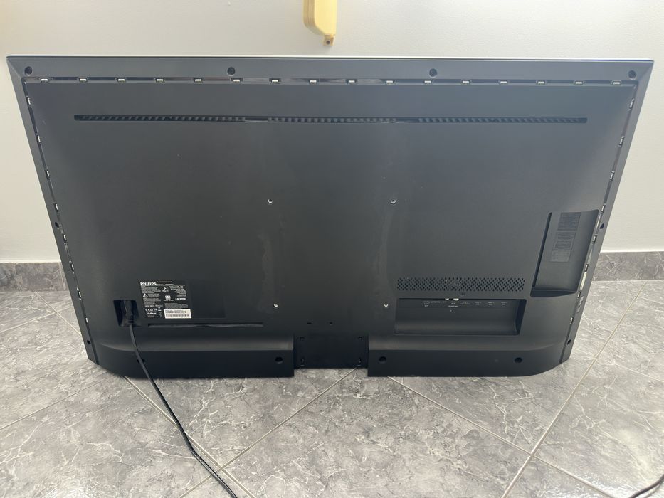 Televizor Philips The One Ambilight pentru piese