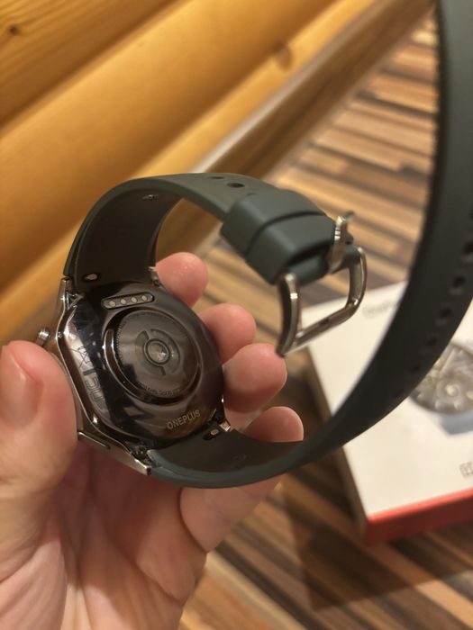 Vand SmartWatch OnePlus Watch 2 ca Nou Fullbox Schimb Trimit