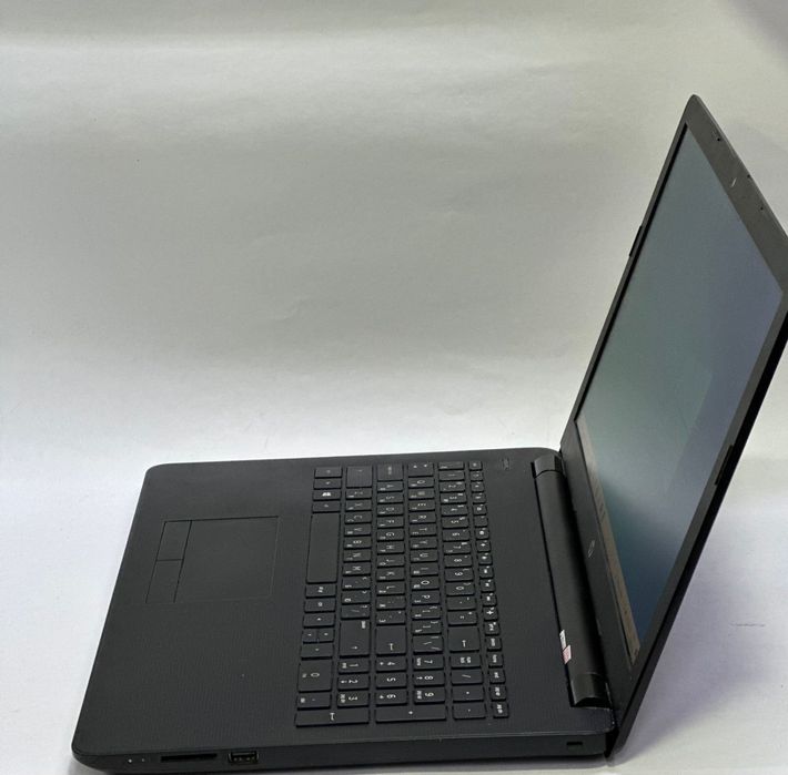 Ноутбук HP 15-bs053ur