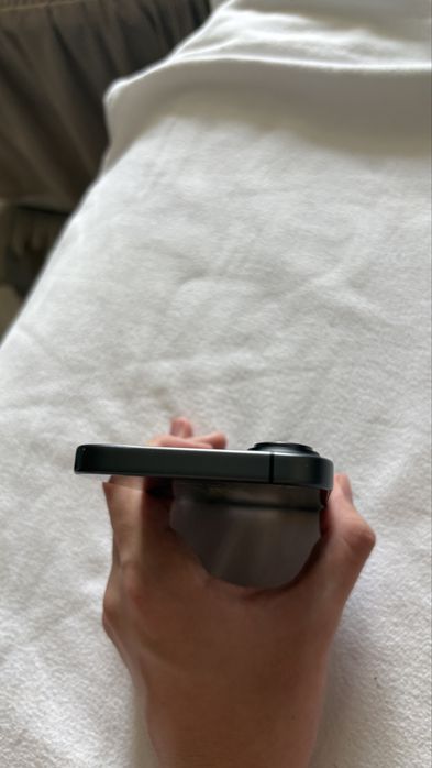 Vand iphone 17 256 GB