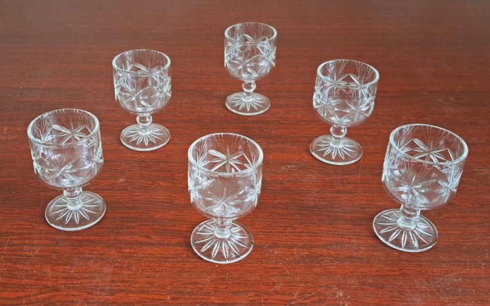 Набор хрустальных стопок