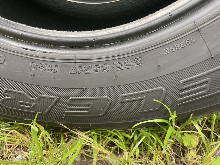 2 бр 265/65/17 Bridgestone 2024г 7мм