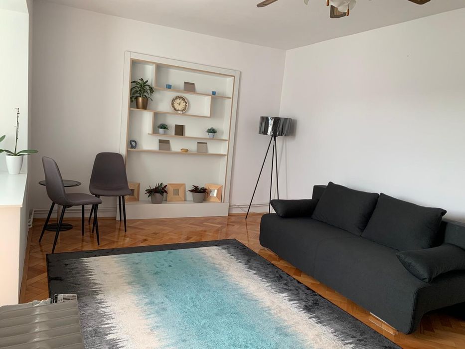Apartament 3 camere decomandate de inchiriat, Dambu Pietros