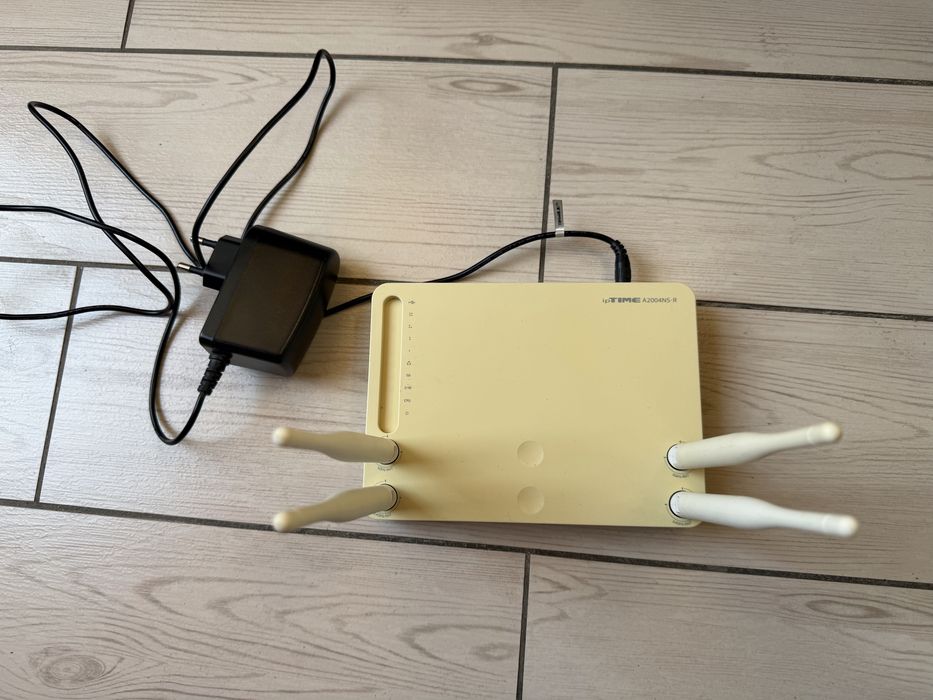 Wifi роутеры ipTIME Korea AX2004BCM и A2004NS-R